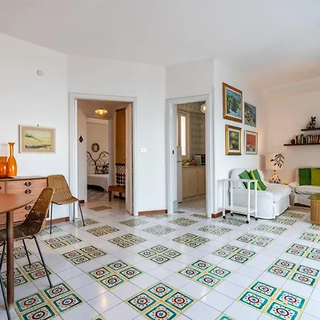 Sea Escape Giardini Naxos